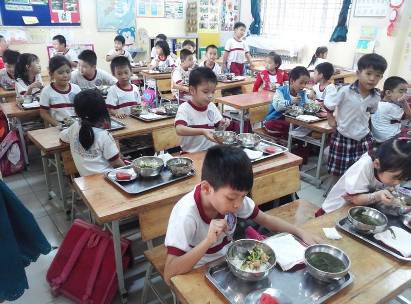 Suất ăn cho trường học cung cấp bữa ăn cho học sinh