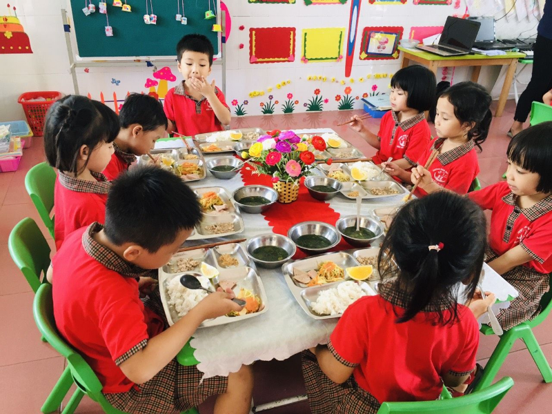 Khang Võ cung cấp dịch vụ nấu suất ăn cho trường mầm non vô cùng uy tín