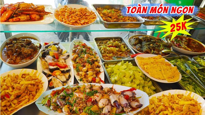 Mở quán cơm bình dân cần có chi phí bao nhiêu?