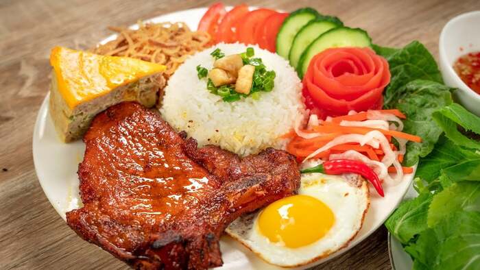 Mở quán cơm tấm cần bao nhiêu vốn?