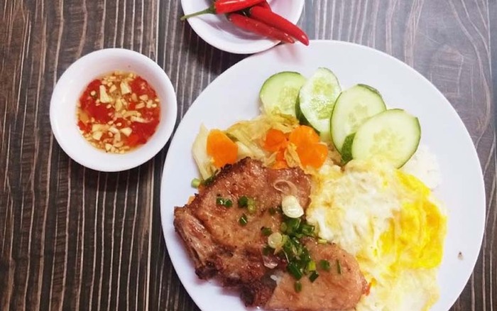 Kinh nghiệm mở quán cơm tấm thu hút nhiều khách hàng