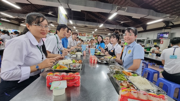 suất ăn công nghiệp ở quận 9