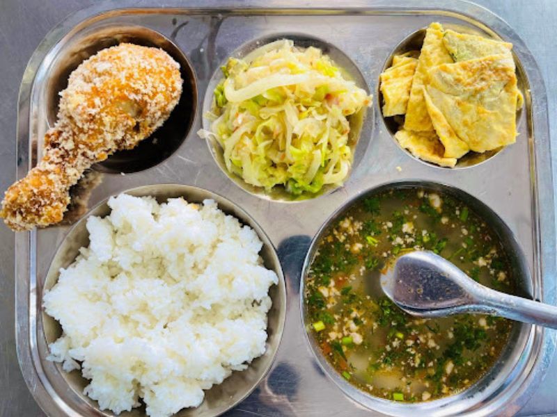 khau-phan-an-cua-hoc-sinh-lop-8