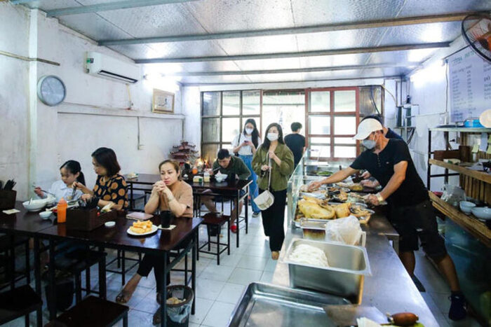 7 bước cần chuẩn bị mở quán phở thành công, lợi nhuận cao 1 Xác định được đối tượng khách hàng mà bạn hướng đến