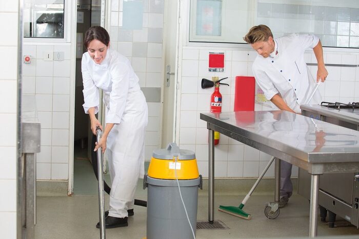 quy trình vệ sinh bếp ăn công nghiệp