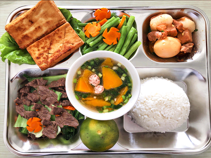 Điều cần lưu ý khi chọn suất ăn công nghiệp ở Bình Chánh 1 Cung cấp thực phẩm chất lượng và đa dạng