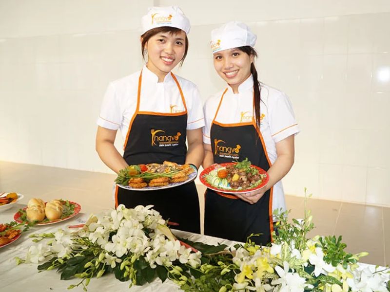 thuc-don-suat-an-cong-nghiep-15k