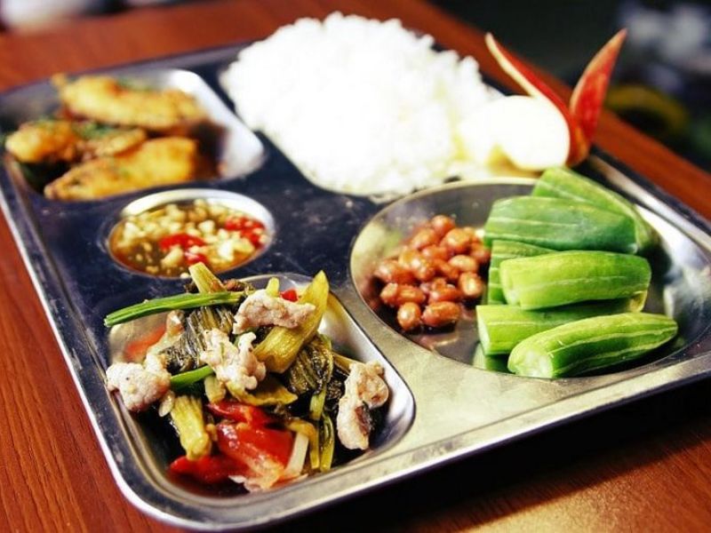 thuc-don-suat-an-cong-nghiep-40k