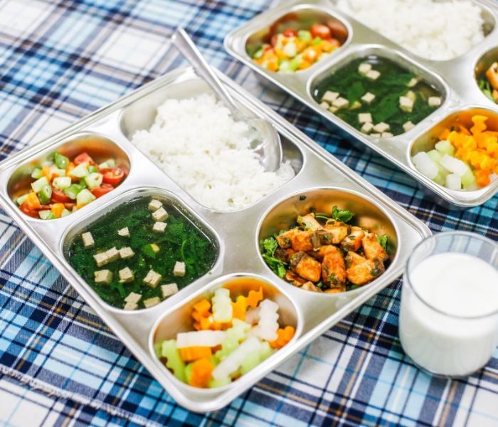ve-sinh-an-toan-thuc-pham-trong-truong-hoc