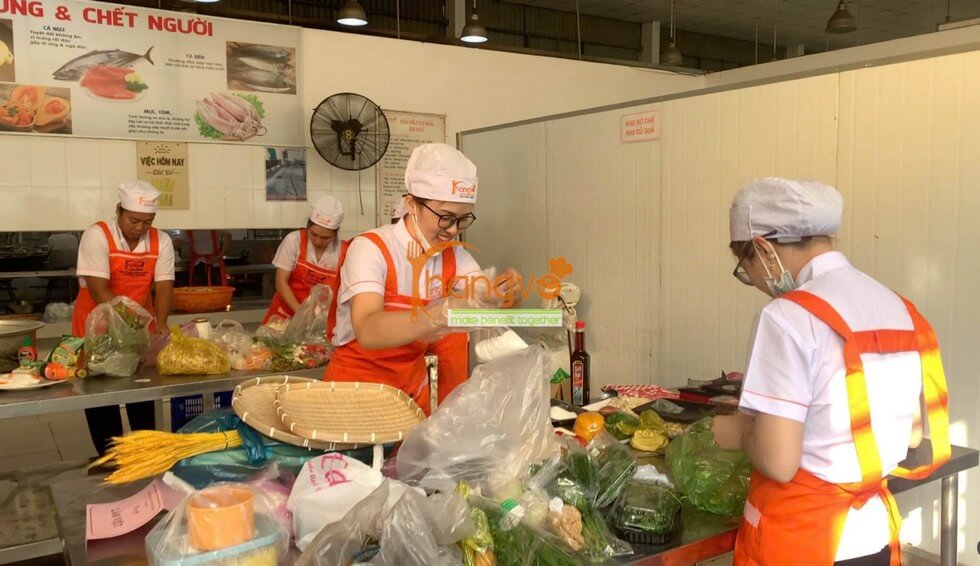 Vì sao dinh dưỡng cho học sinh cấp 2 là lại cần đucợ quan tâm đặc biệt?