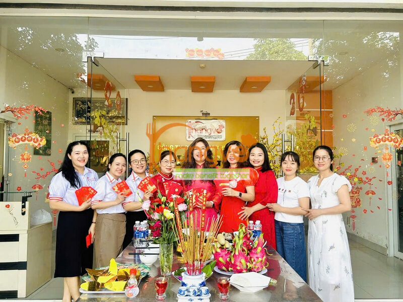 Những lợi ích thiết thực khi thuê dịch vụ suất ăn công nghiệp