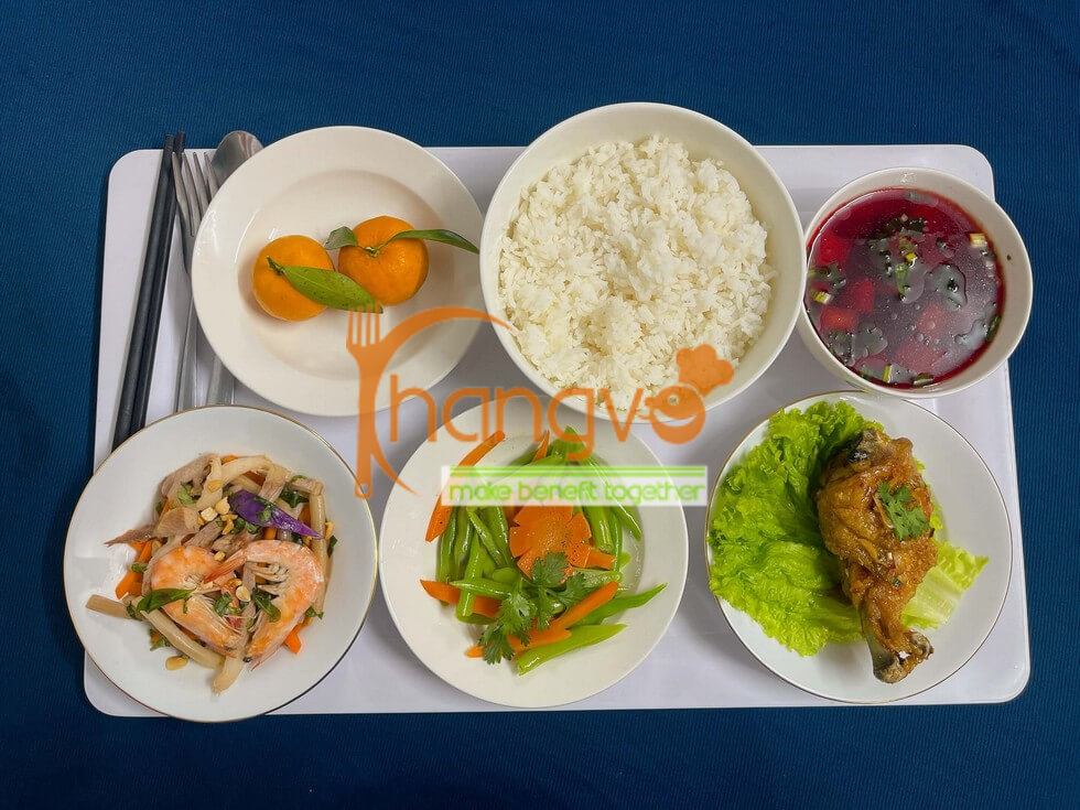 Bảng thành phần dinh dưỡng chi tiết trong 100g thịt gà