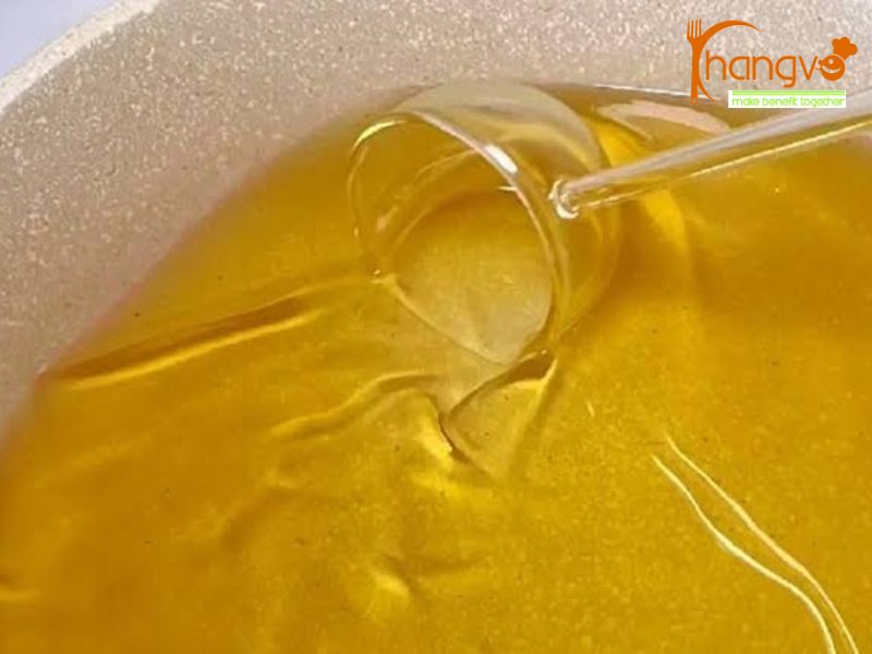 Cách kiểm soát dầu chiên trong bếp ăn: Hướng dẫn chi tiết 5 Cách lọc dầu chiên đúng cách