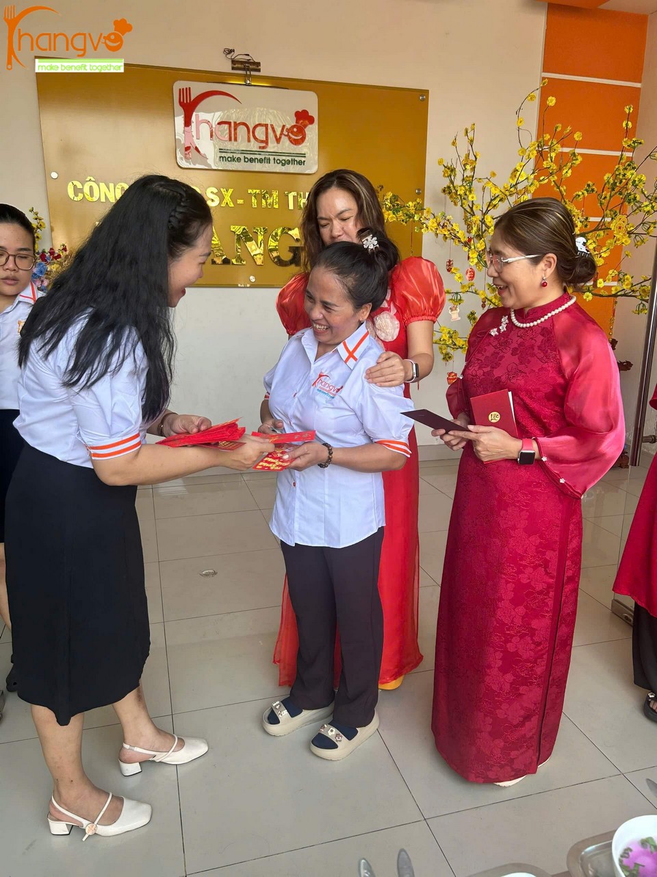 Cung Cấp Suất Ăn Công Nghiệp KCN Lê Minh Xuân - Báo Giá Nhanh 1 Tổng Quan Dịch Vụ Suất Ăn Công Nghiệp KCN Lê Minh Xuân